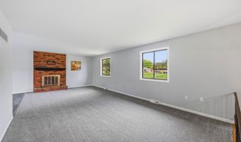 3647 E Galbraith Rd, Amberley, OH 45236