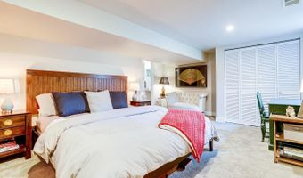 1708 N CAMERON St, Arlington, VA 22207