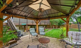 640 Ash St, Algonquin, IL 60102