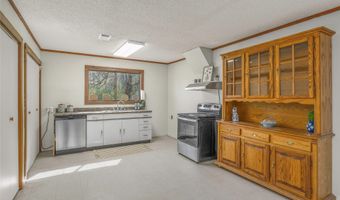 203 Thomas Rd, Athens, LA 71003