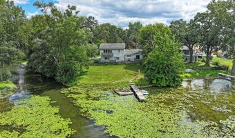 144 Oakwood Dr, Antioch, IL 60002