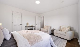 121 Walnut St, Ashville, OH 43103
