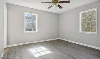4017 7th Ave, Bay St. Louis, MS 39520