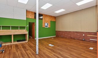 41 Chestnut St, Amsterdam, NY 12010