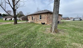 111 Bishop Ln, Bardstown, KY 40004