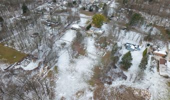 193 Fairway Dr, Akron, OH 44333