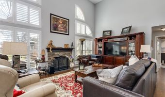 2219 Barrett Dr, Algonquin, IL 60102