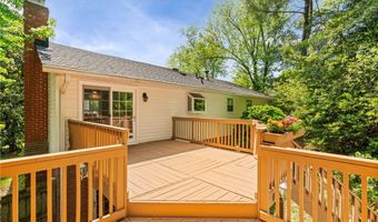 8502 WOODBINE Ln, Annandale, VA 22003