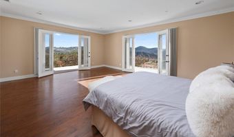 9455 Hierba Rd, Agua Dulce, CA 91390