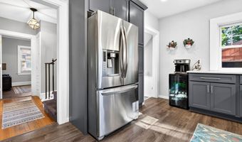 1036 W OKLAHOMA St, Appleton, WI 54914