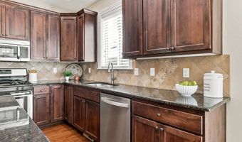 16846 SW KAVITT Ln, Beaverton, OR 97078