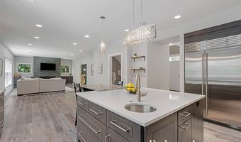 1977 EMERALD GLEN Ct, Ada, MI 49301