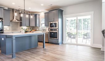 613 Watauga Ln, Aberdeen, NC 28315