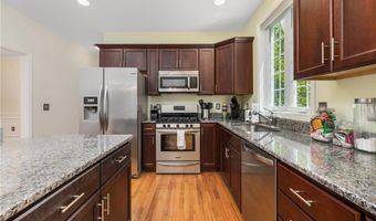 78 Ginger Trl, Coventry, RI 02816