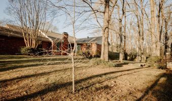 1800 Rock Creek Dr, Benton, AR 72019