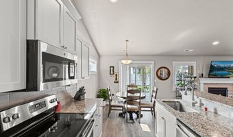 7611 W Corona Dr, Boise, ID 83709