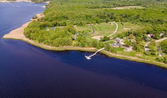 8 Ferry Ln, Berkley, MA 02779