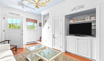 97 Narragansett Ave C3, Newport, RI 02840