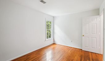 42924 MAPLEGROVE Ct, Ashburn, VA 20147