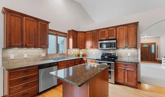 4732 N PROVIDENCE Ave 301, Appleton, WI 54913
