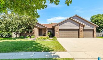 216 W Mountain Ash St, Brandon, SD 57005