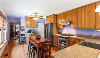 9 MOORE Ave, Barrington, NJ 08007