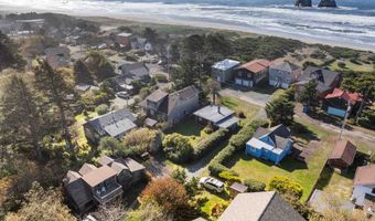1062 S BREAKER Ave, Rockaway Beach, OR 97136