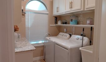 309 HICKMAN Ln, Angleton, TX 77515