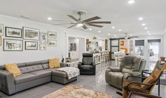 1950 Foxhollow Dr E, Auburndale, FL 33823