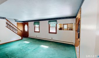 34 Angell Rd, Glocester, RI 02814