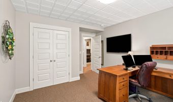 18736 Roselle Cv, Auburn, IN 46706