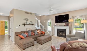 2609 Somerset Dr, Ames, IA 50010