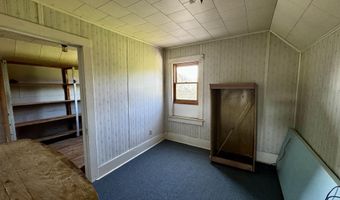 52 Senter St, Ahmeek, MI 49901