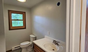 130 S Niantic Dr, Charlestown, RI 02813