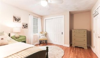 180 Mesa Dr, North Kingstown, RI 02852