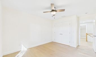 44 Middle St, North Kingstown, RI 02852