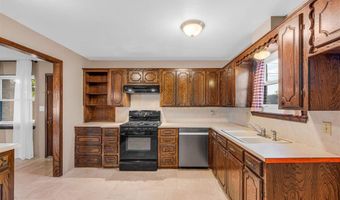 817 Windsor, Altus, OK 73521