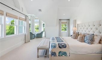 169 Wellington Ave, Newport, RI 02840