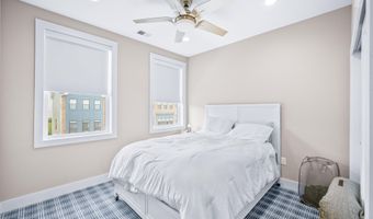 31 Valiant Ct, Middletown, NJ 07748