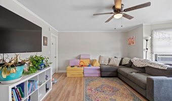 18 Maple Ave, Barre, VT 05641
