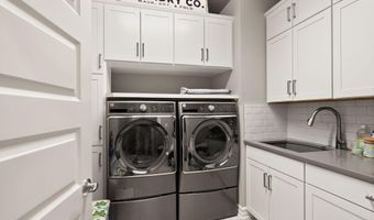 41062 LYNDALE WOODS Dr, Aldie, VA 20105