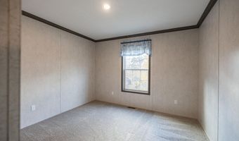 5 Braman St, Auburn, ME 04210