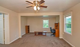 93 Lyall Hill Dr, Alderson, WV 24910