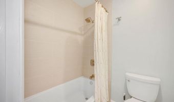 5940 BERKSHIRE Ct, Alexandria, VA 22303