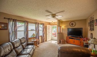 417 S Sample St, Algona, IA 50511