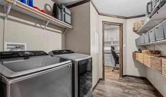 602 S 3rd St, Abbott, TX 76621
