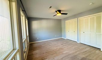 11 Mellor Ln, Bella Vista, AR 72715