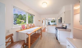 2104 S Circle Dr, Ann Arbor, MI 48103