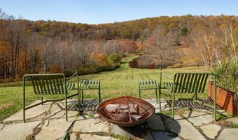 2073 Ny 82, Ancram, NY 12502