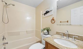 6134 PINE CREST Ln, Frederick, MD 21701